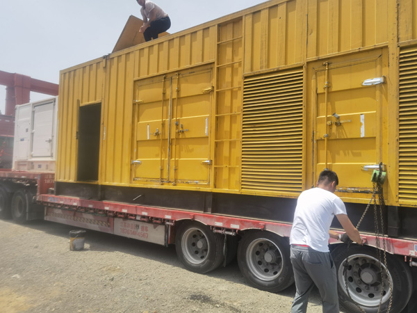 镜铁区发电机出租100KW发电机需要什么规格的电缆线？