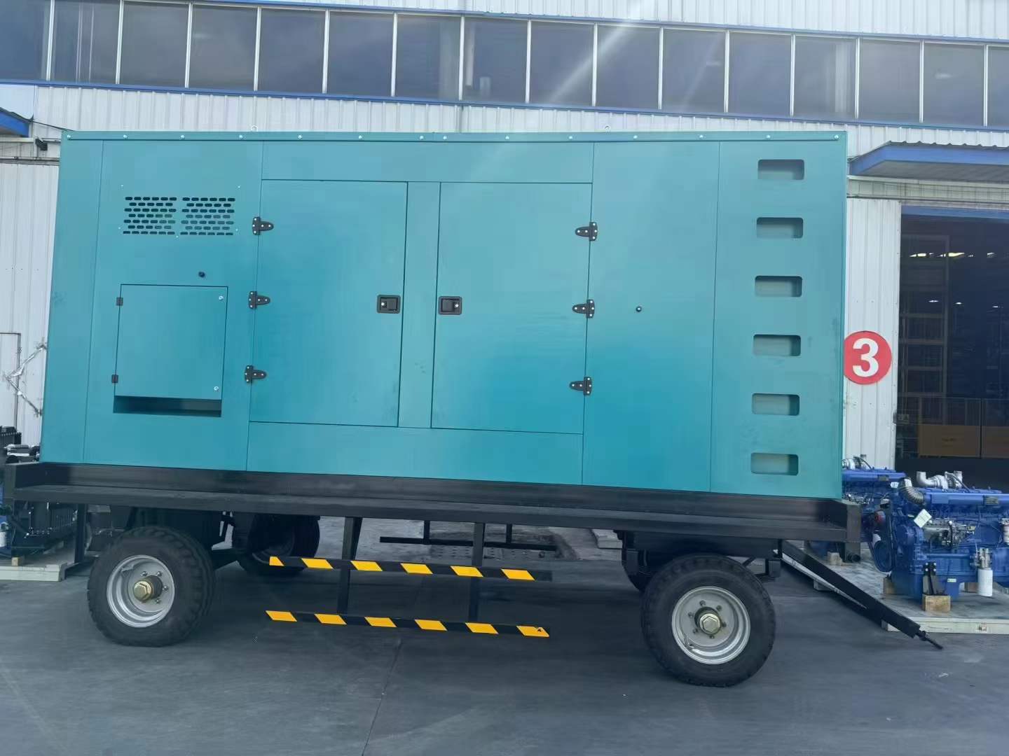 镜铁区机油滤清器堵塞后，发动机还能继续使用吗？